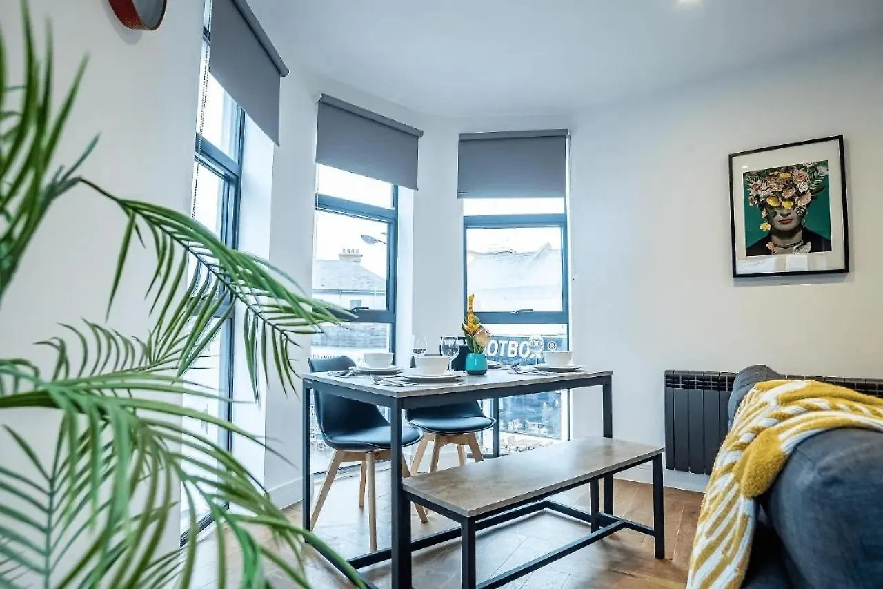 Super Central 2 Bedroom Apartment Next To Brighton Station